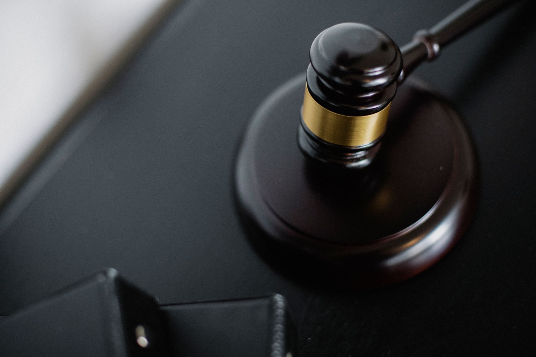 FGTS É JUSTIÇA DO TRABALHO OU JUSTIÇA FEDERAL? O QUE SE DECIDE NO SAQUE E O QUE MUDA PARA O TRABALHADOR